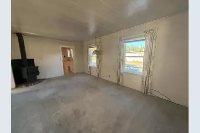 197 E Riverside Avenue, Portola, CA 96122 - Photo 5