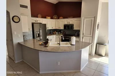 64623 E Catalina View Drive, Saddlebrooke, AZ 85739 - Photo 11