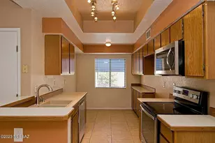 7924 E Colette Cir, Tucson, AZ 85710 - Photo 3