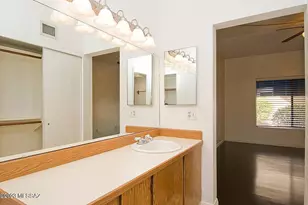 7924 E Colette Cir, Tucson, AZ 85710 - Photo 9