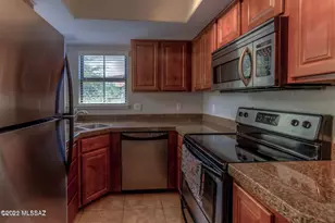 6651 N Campbell Ave, Tucson, AZ 85718 - Photo 7