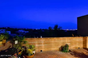 5466 N Arroyo Vista Dr, Tucson, AZ 85718 - Photo 15