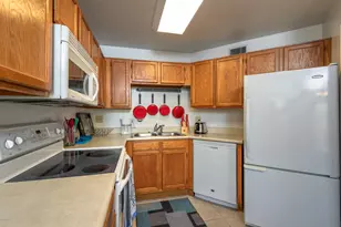 6655 N Canyon Crest Dr, Tucson, AZ 85750 - Photo 7