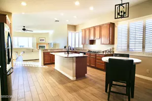 12129 N Tall Grass Dr, Oro Valley, AZ 85755 - Photo 11