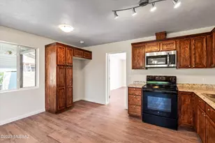 4433 E 16th St, Tucson, AZ 85711 - Photo 5