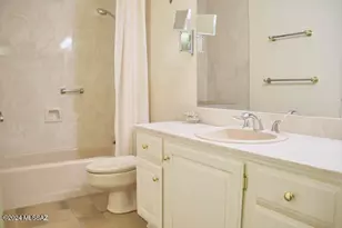 1118 W Calle Excelso, Green Valley, AZ 85614 - Photo 13