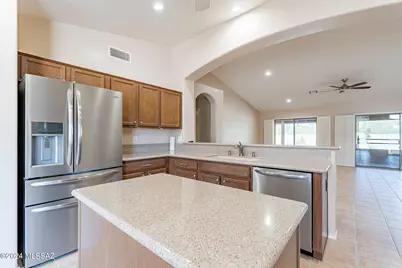 36562 S Wind Crest Drive, Saddlebrooke, AZ 85739 - Photo 13