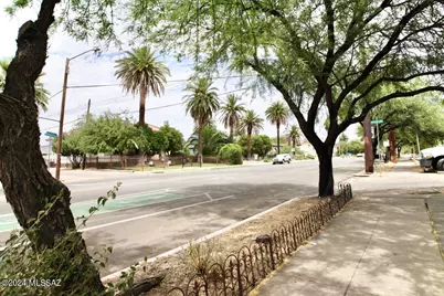 12 E University Boulevard #14, Tucson, AZ 85705 - Photo 27