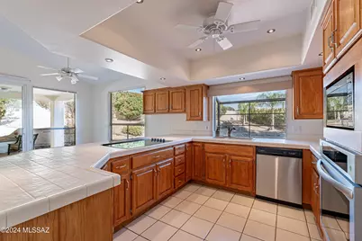 38194 S Samaniego Dr, Saddlebrooke, AZ 85739 - Photo 17