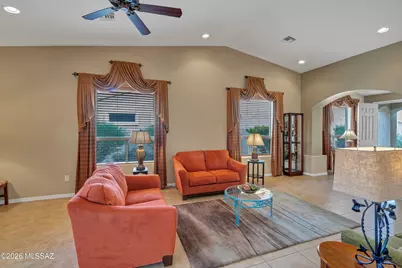 716 W Shadow Wood Street, Green Valley, AZ 85614 - Photo 13
