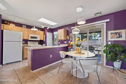 997 W Camino Erranle, Green Valley, AZ 85614 - Photo 11