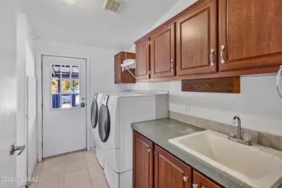 1915 S Cody Loop Road, Oracle, AZ 85623 - Photo 21