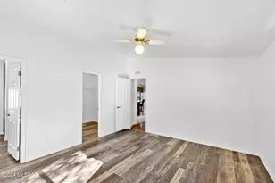 1915 S Cody Loop Rd, Oracle, AZ 85623 - Photo 19