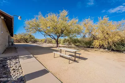 1100 W Calle Privada, Sahuarita, AZ 85629 - Photo 37