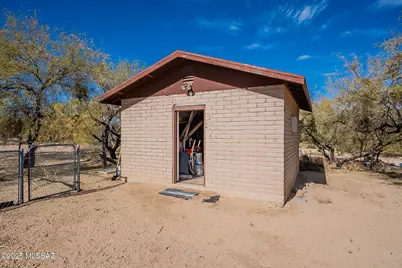 1100 W Calle Privada, Sahuarita, AZ 85629 - Photo 29