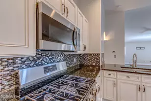 5577 W Painted Cliff Dr, Marana, AZ 85658 - Photo 13