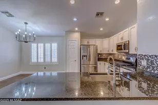 5577 W Painted Cliff Dr, Marana, AZ 85658 - Photo 11