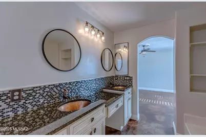 5577 W Painted Cliff Drive, Marana, AZ 85658 - Photo 21