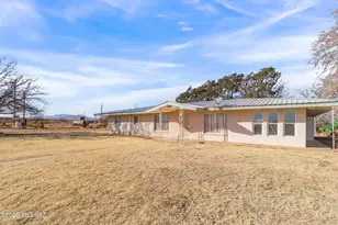 4842 W Gleeson Rd, Elfrida, AZ 85610 - Photo 17