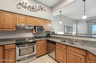 5775 S Camino Del Sol, Green Valley, AZ 85622 - Photo 9