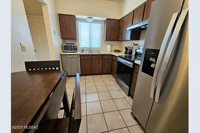 896 S Pantano Road, Tucson, AZ 85710 - Photo 11
