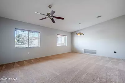 4884 S Desert Sunset Drive, Green Valley, AZ 85622 - Photo 9
