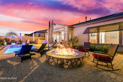 13725 N Hidden Springs Drive, Oro Valley, AZ 85755 - Photo 1