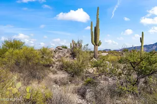530 E Thunderstorm Pl, Oro Valley, AZ 85755 - Photo 9