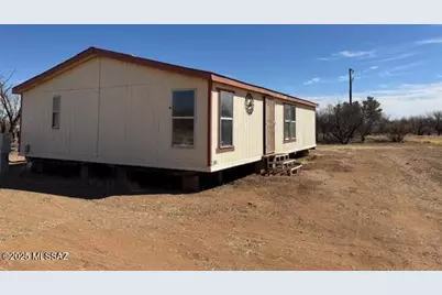 433 E Camino De Pampas, Huachuca City, AZ 85616 - Photo 17