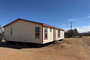 433 E Camino De Pampas, Huachuca City, AZ 85616 - Photo 17