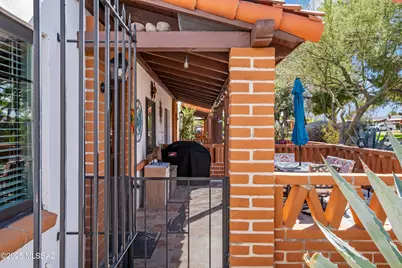 329 S Paseo Sarta #A, Green Valley, AZ 85614 - Photo 5