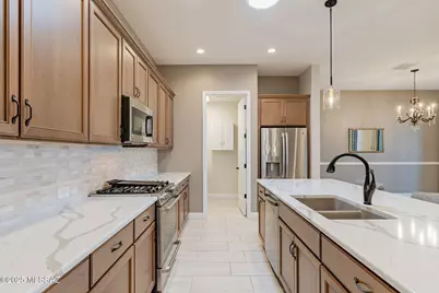 39548 S Summerwood Drive, Saddlebrooke, AZ 85739 - Photo 9