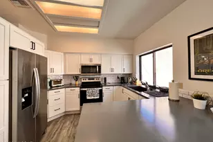 5848 N Bright Star Dr, Tucson, AZ 85718 - Photo 9