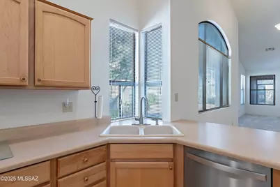 63752 E Holiday Drive, Saddlebrooke, AZ 85739 - Photo 21