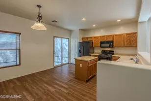 785 West Calle Valenciana, Sahuarita, AZ 85629 - Photo 3