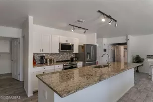 7640 E Dos Mujeres Rd, Tucson, AZ 85715 - Photo 7