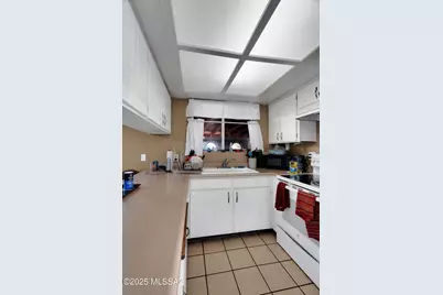 8513 E 20th Street, Tucson, AZ 85710 - Photo 7