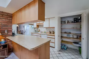 723 S Los Zafiros, Green Valley, AZ 85614 - Photo 13