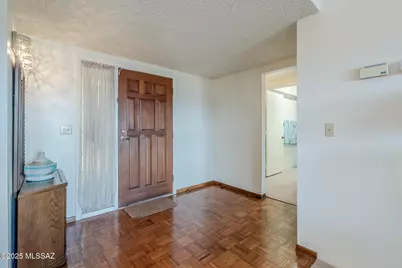 723 S Los Zafiros, Green Valley, AZ 85614 - Photo 5