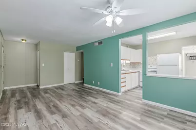 8150 E Broadway Boulevard #H-107, Tucson, AZ 85710 - Photo 9