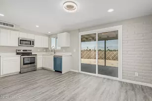 7735 E Basswood Pl, Tucson, AZ 85730 - Photo 11