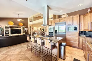 9760 E Spring Ridge Pl, Tucson, AZ 85749 - Photo 17