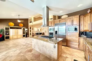 9760 E Spring Ridge Pl, Tucson, AZ 85749 - Photo 13