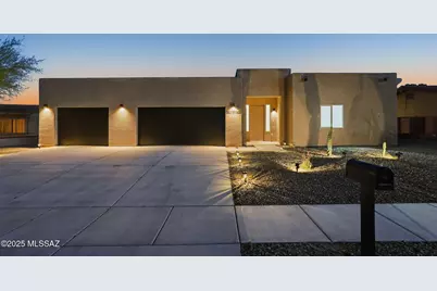 121 W Calle Escudilla, Green Valley, AZ 85614 - Photo 1