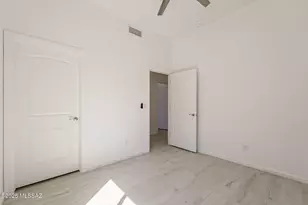 121 W Calle Escudilla, Green Valley, AZ 85614 - Photo 29