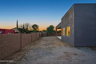 121 W Calle Escudilla, Green Valley, AZ 85614 - Photo 39