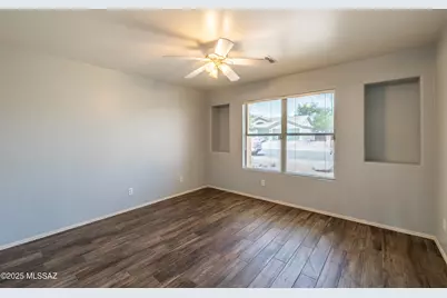 8892 N Silver Moon Way, Tucson, AZ 85743 - Photo 35