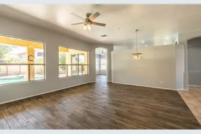 8892 N Silver Moon Way, Tucson, AZ 85743 - Photo 7