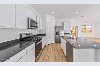 13487 N Laura Ellen Lane, Marana, AZ 85653 - Photo 9