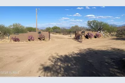 S Wright Brothers Way #2/3, Sahuarita, AZ 85629 - Photo 11